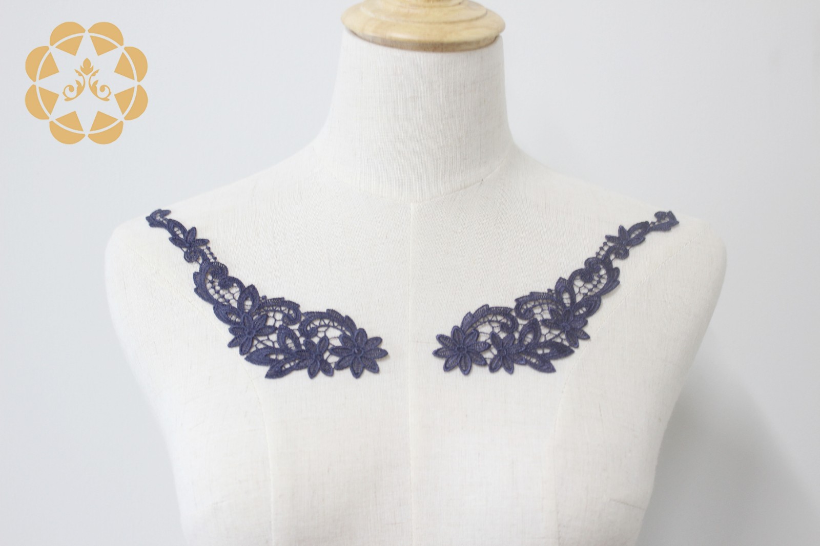 Winsunemb -Embroidered Motif Embroidered Floral Collar Applique Lace Neckline-1